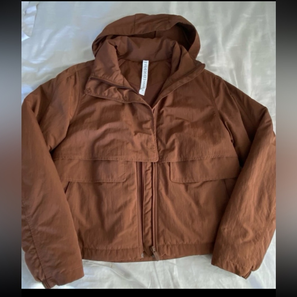 Lululemon Always Effortless Insulated Jacket size 2 brown color - Picture 3 of 6